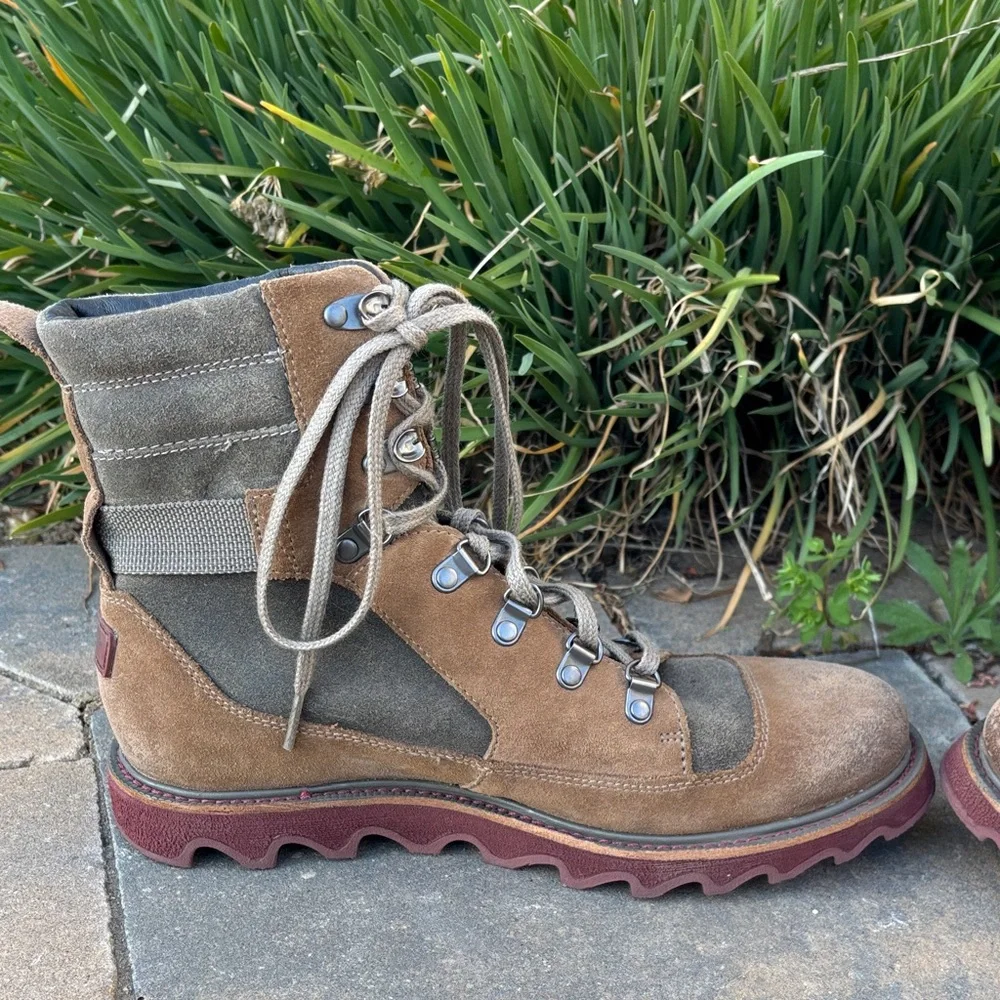 Sorel Men's Brown‎ and Gray Leather Boots